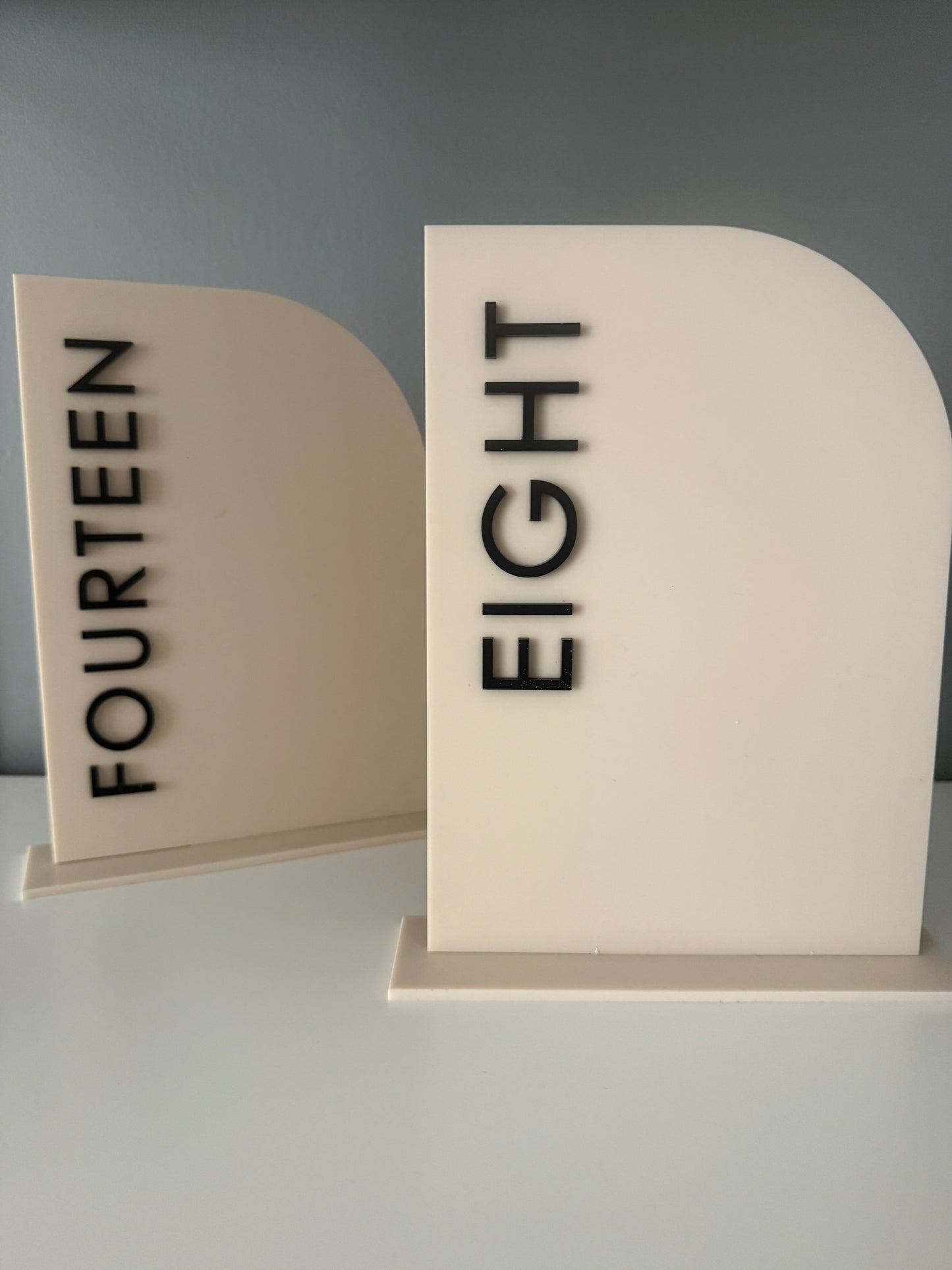 Beige and Black Acrylic Table Numbers – Modern Arch Style