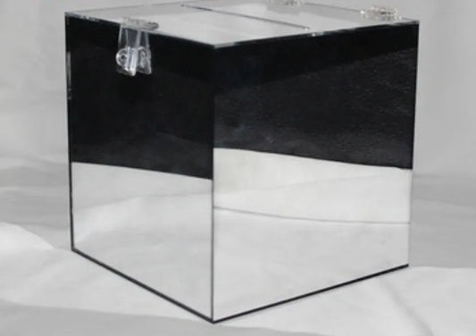 Silver Mirrored Acrylic Wishing Well